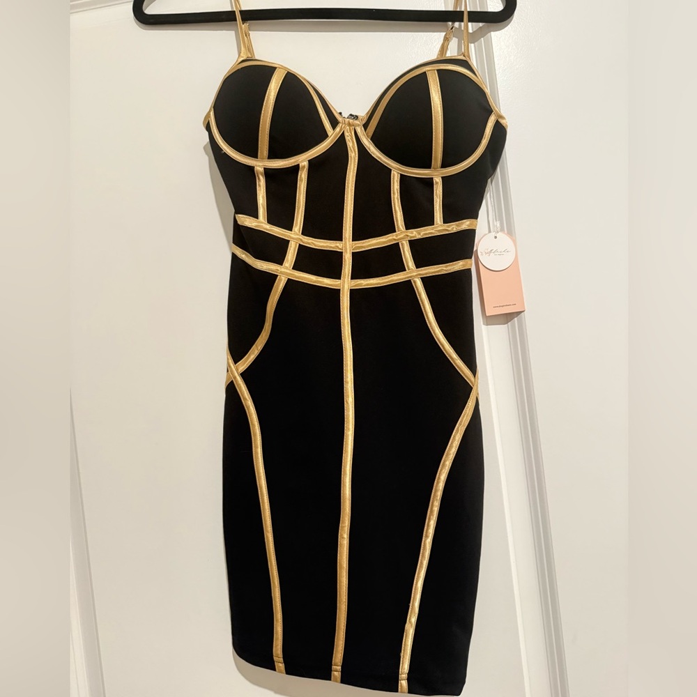 Blashe Elegant Black and Gold Dress